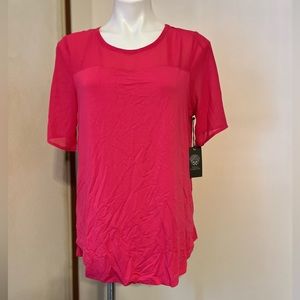 🔹3/$20 SALE NWT Vince Camuto pink tee Medium